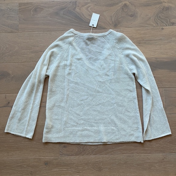 Off White Sweater - Picture 5 of 5